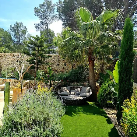 Mitjana's House كالا غلدانا