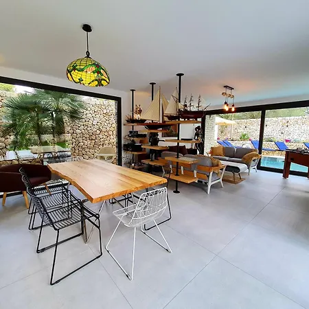 Mitjana's House * Cala Galdana (Menorca)
